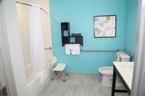 La Quinta Inn & Suites by Wyndham Montgomery image 14